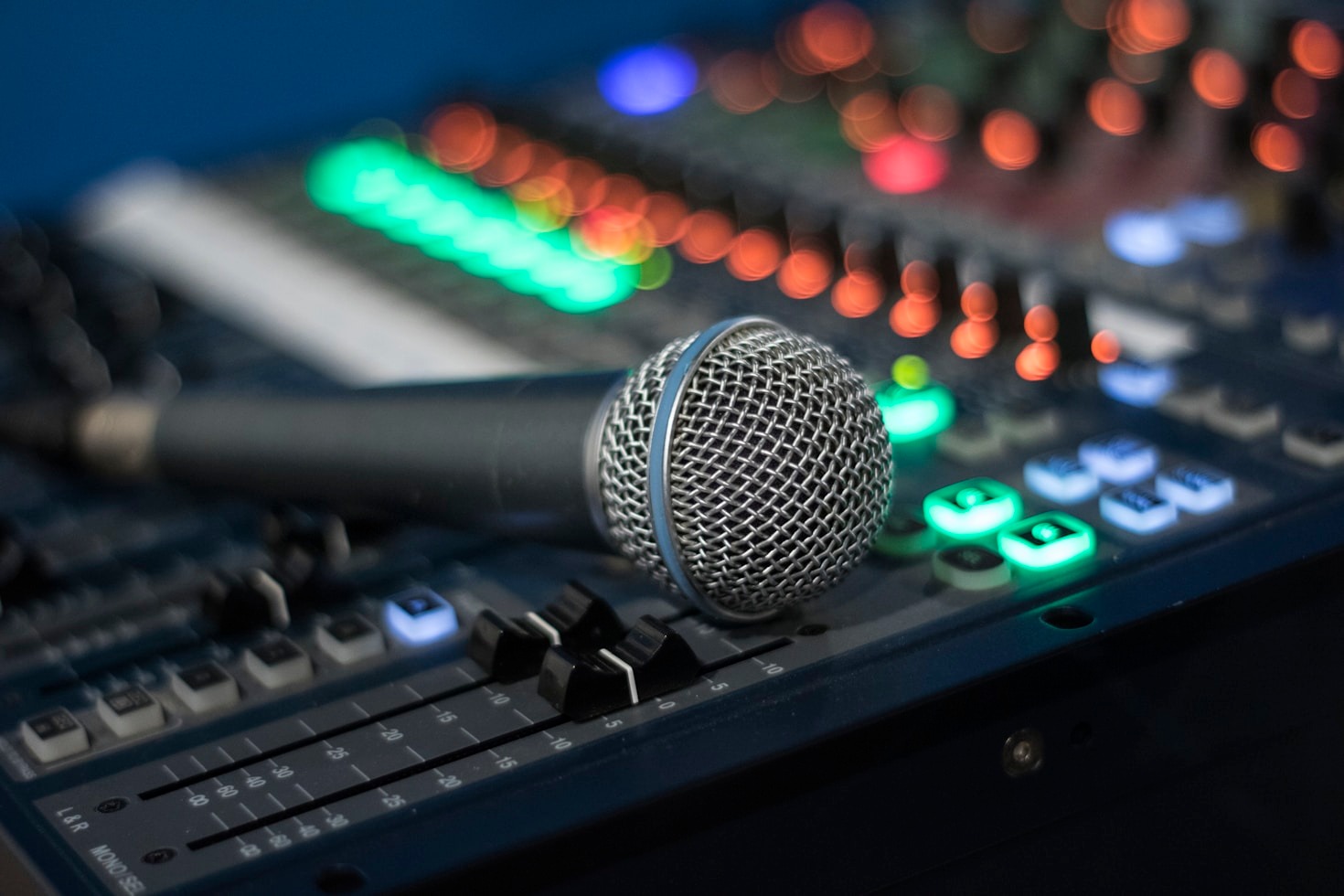 Music That Moves: Flamez Radio’s Playlist